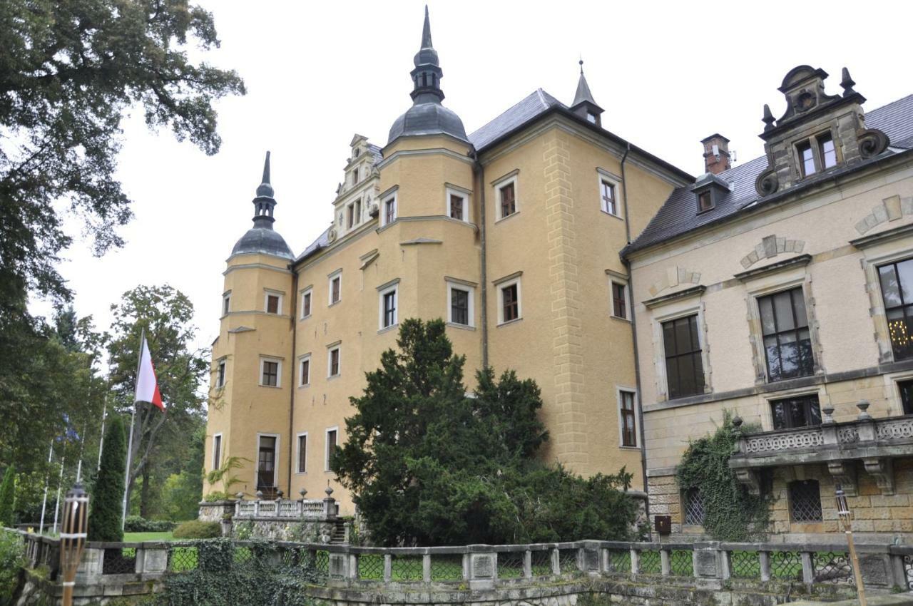 Lusatia Farm Лесьна Экстерьер фото